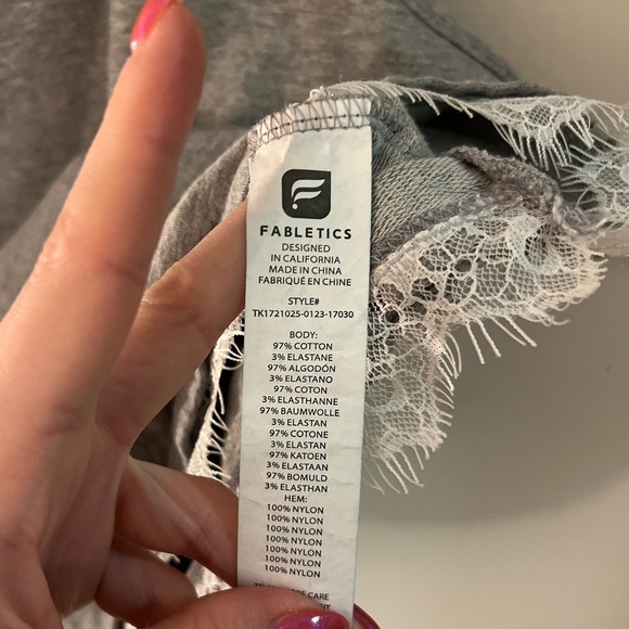 3/$25 Fabletics Lace Trimmed Gray Tank Top S GUC - Picture 4 of 8